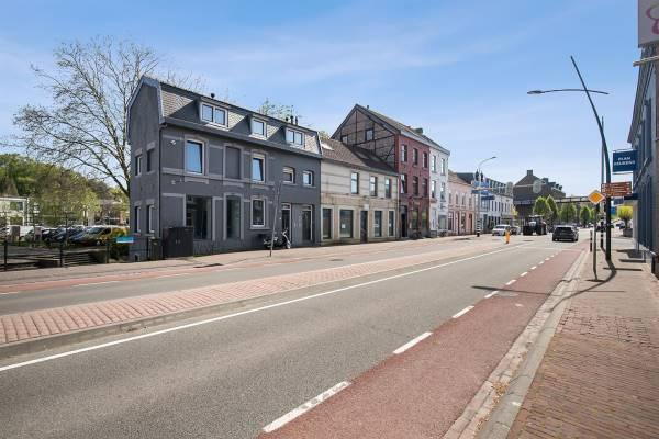 Roem Kachel Showroom1